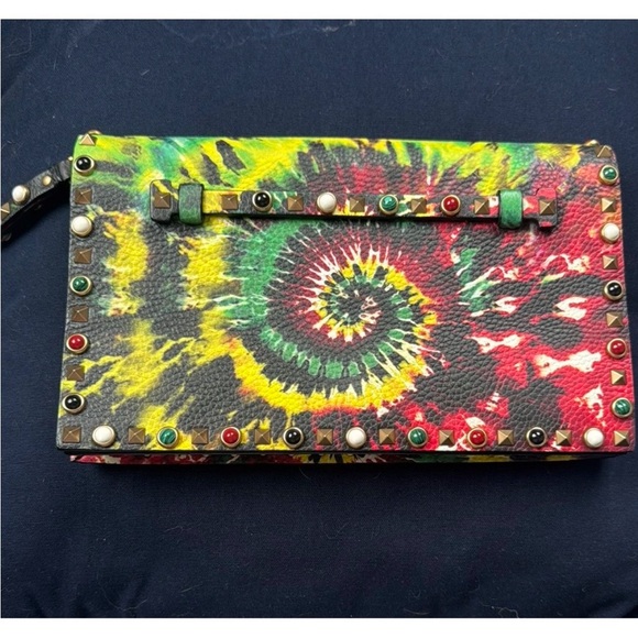 Valentino Garavani Multicolor Tie-Dye Clutch with Studs cruise collection 2017 - Picture 6 of 14